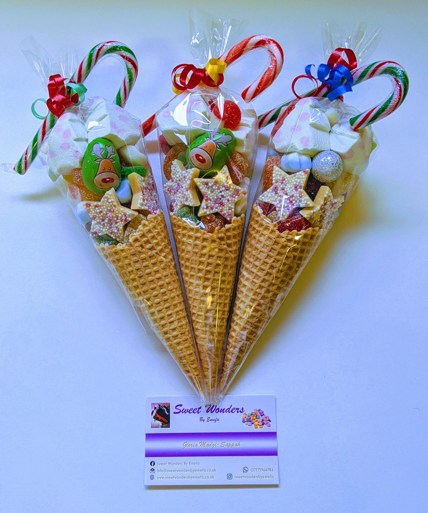 Elegant Christmas Themed Sweet Cones