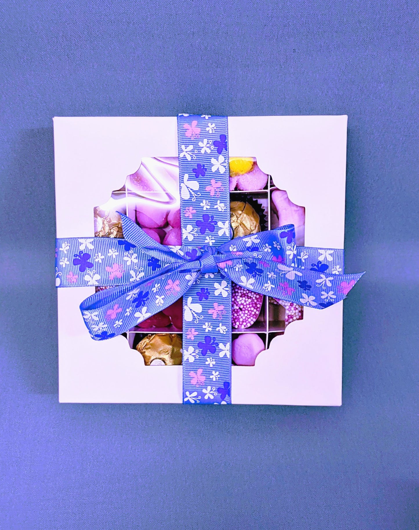 Ultimate Classic Pick 'n' Mix Sweets & Chocolate Box