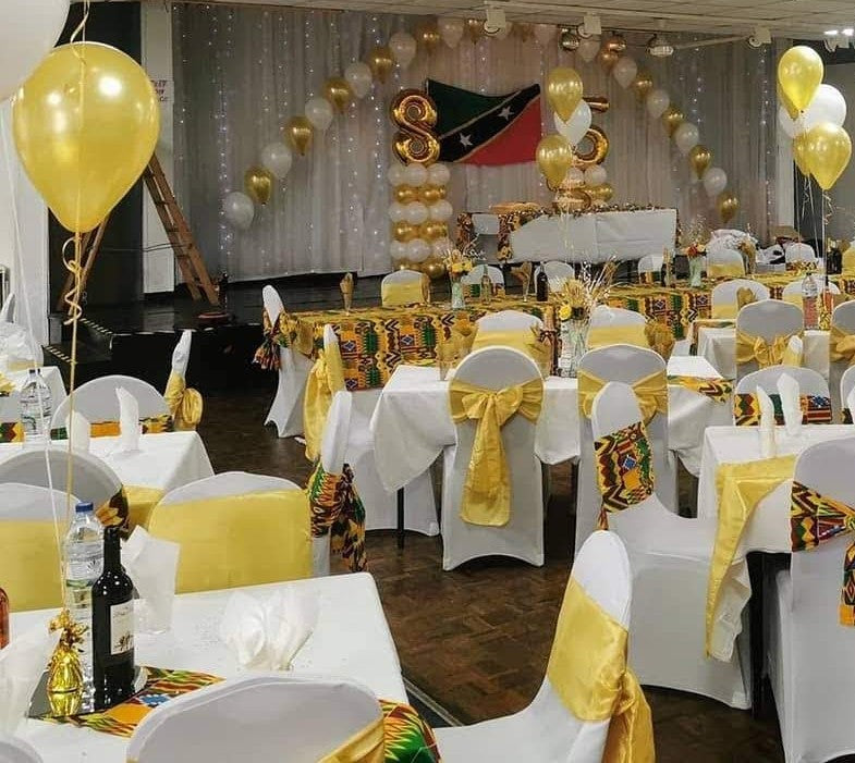Ascoza 6 Coprisedia Pieghevoli In Spandex Bianco, Tessuto Elasticizzato Lavabile, Per Matrimoni, Feste Ed Eventi