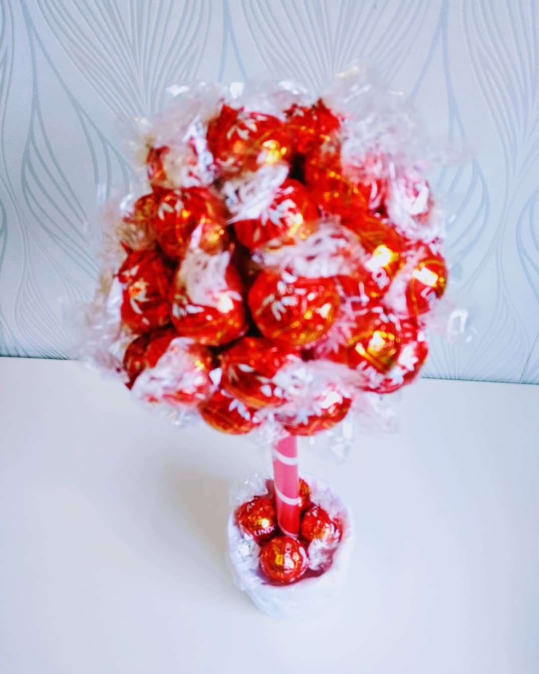 Buy tasty Lindt Sweet Tree for your friend