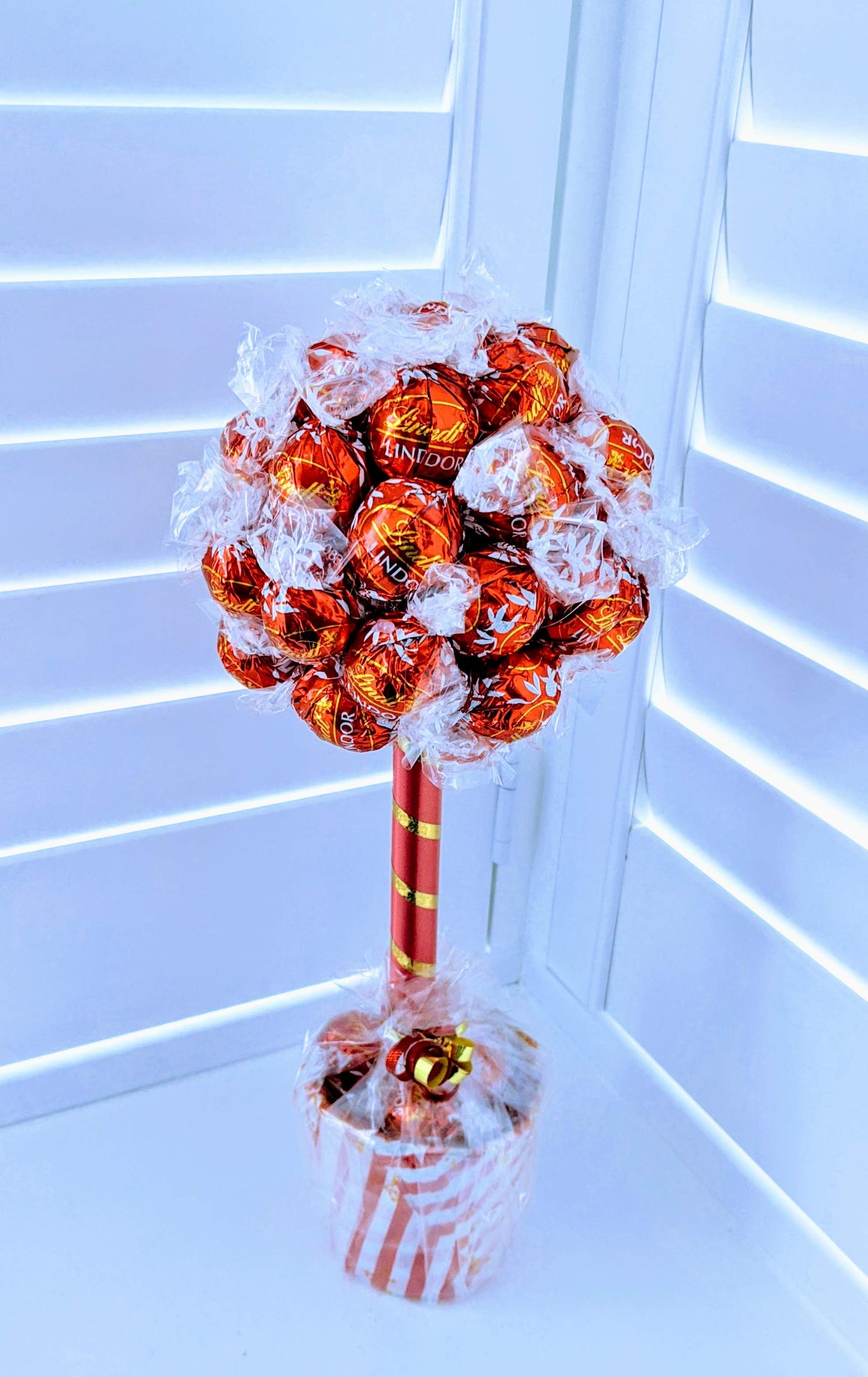 Lindt Sweet Tree with personalised message for your best one